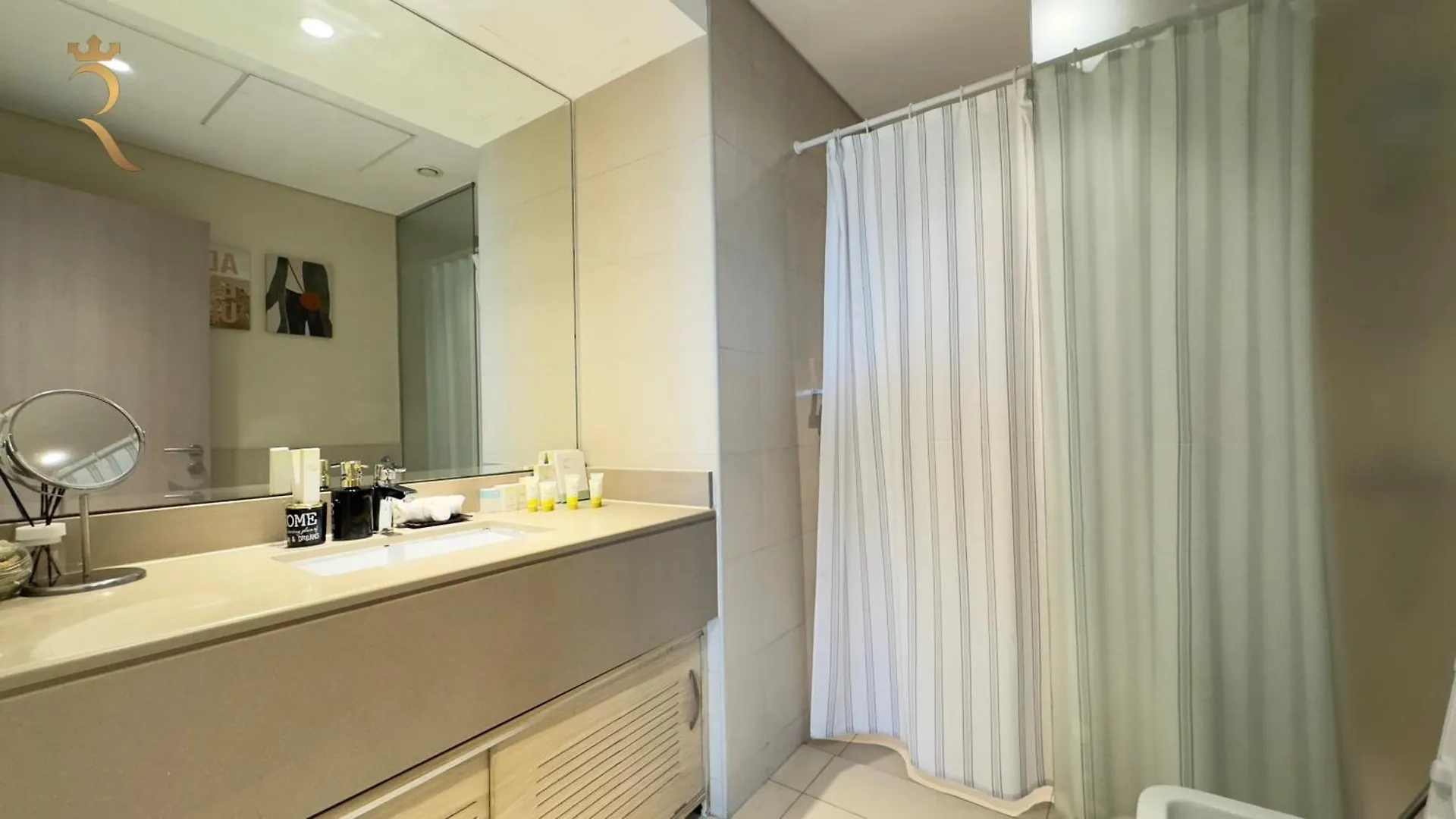 Cowboy Charm 1Br Apartment On Yas Island Abu Dabi